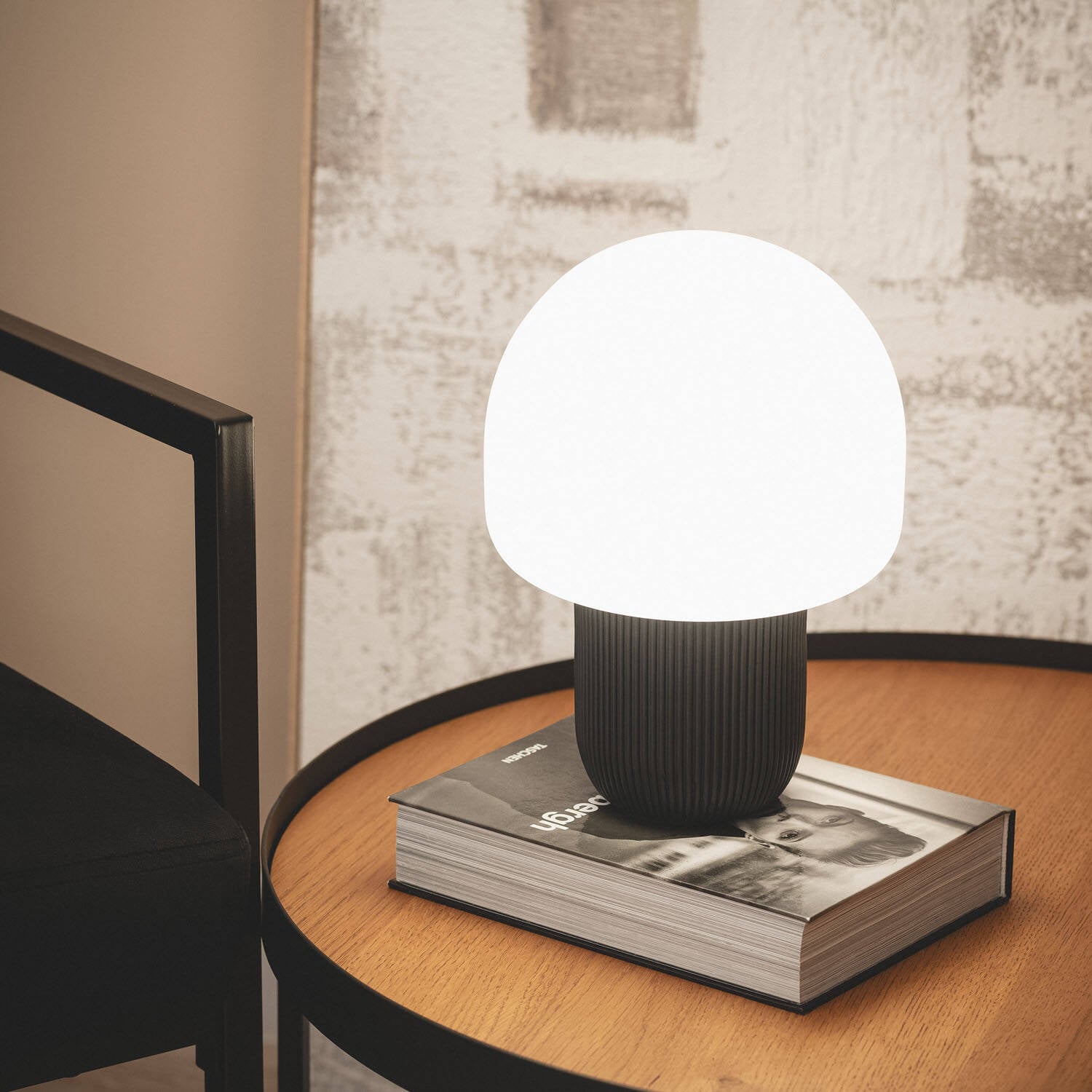 Lampe à poser Résine Nacune - Noire