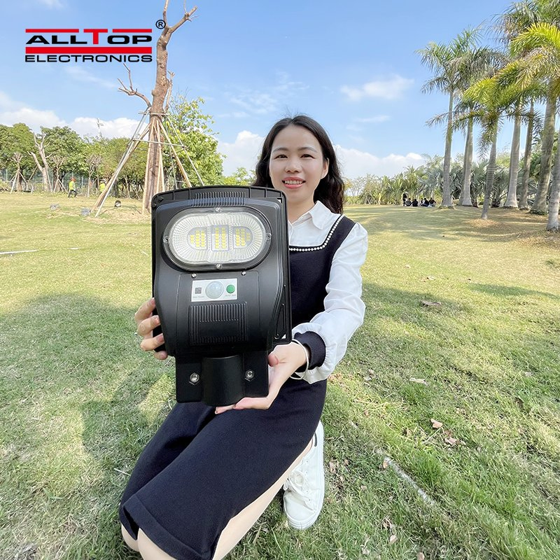 100W SOLAR LED STREET LIGHT 6000K
