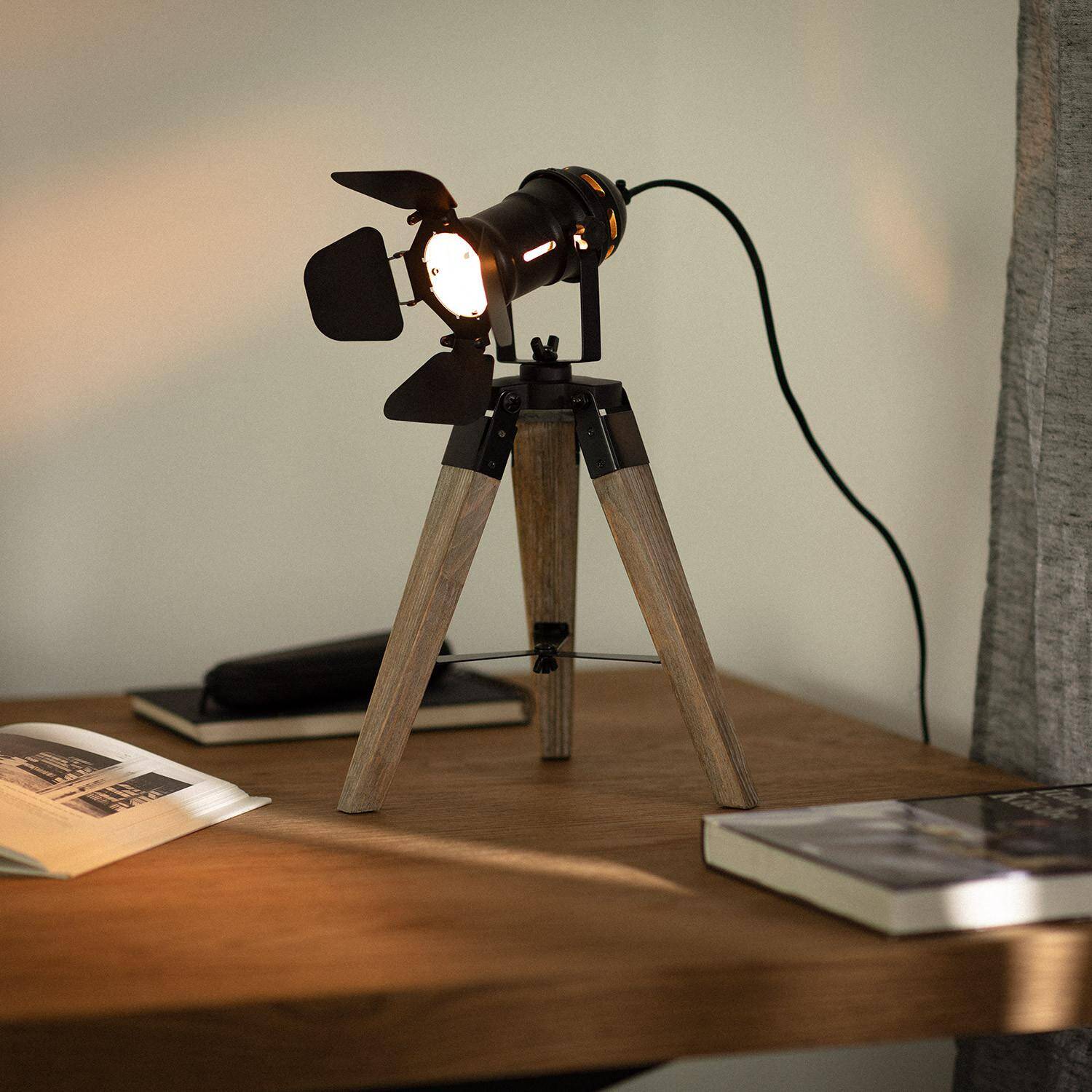 Lampe à Poser Métal et Bois Cinema Kurangna