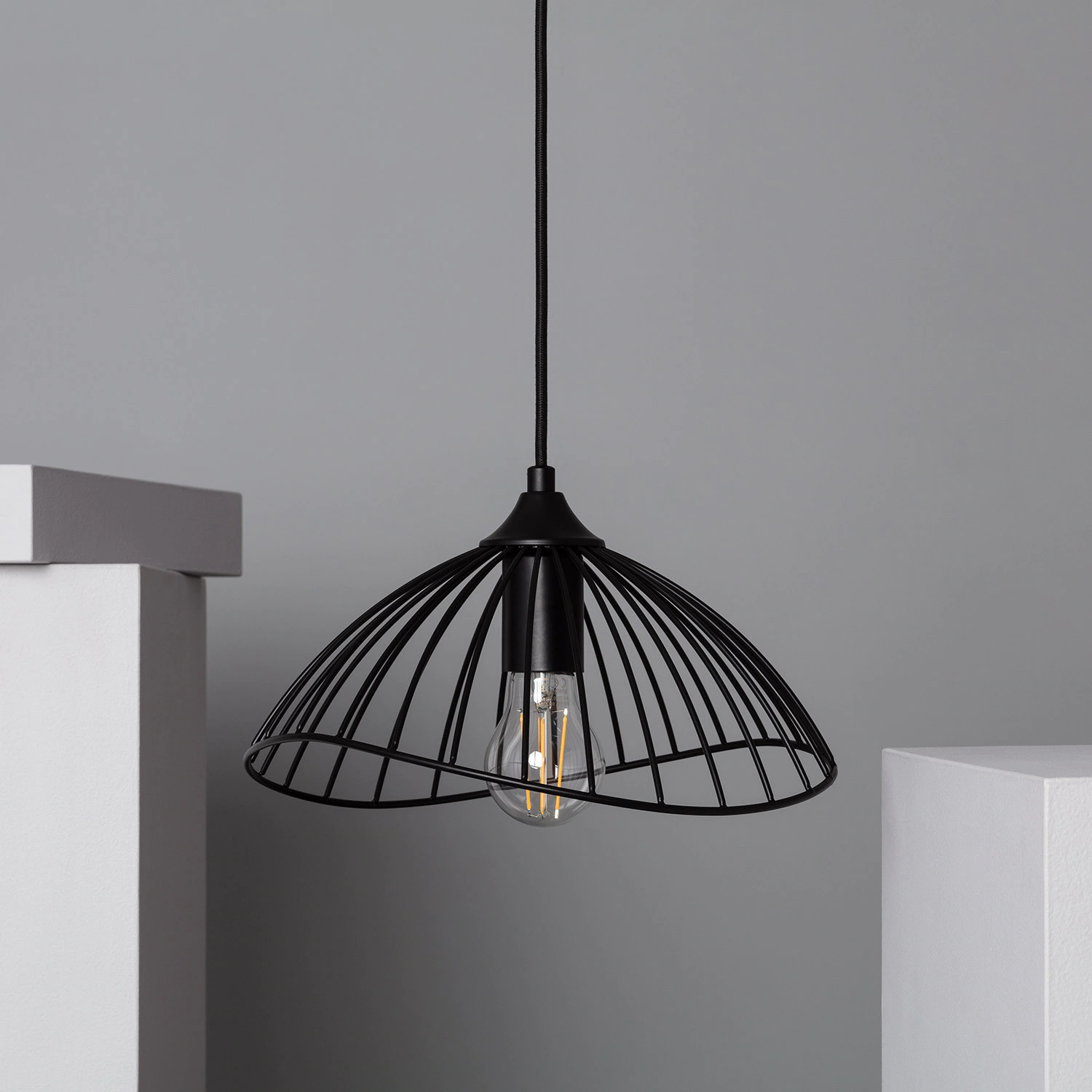 Suspension Métal Kibanda Alfarb Couleur Noire R2342-W40