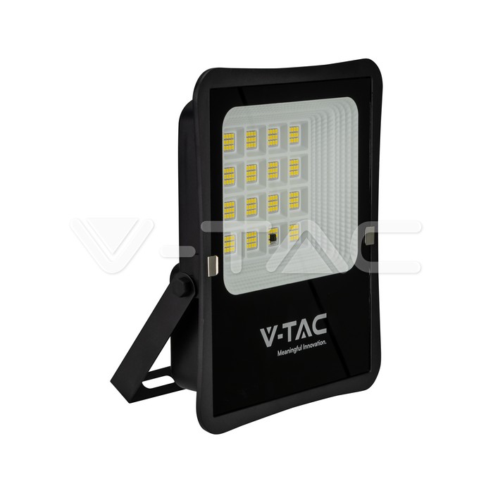 VT-55200 15W SOLAR FLOODLIGHT 1600 LUMENS - 6400K